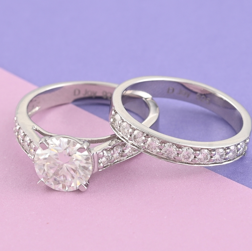 MOISSANITE WEDDING SET
